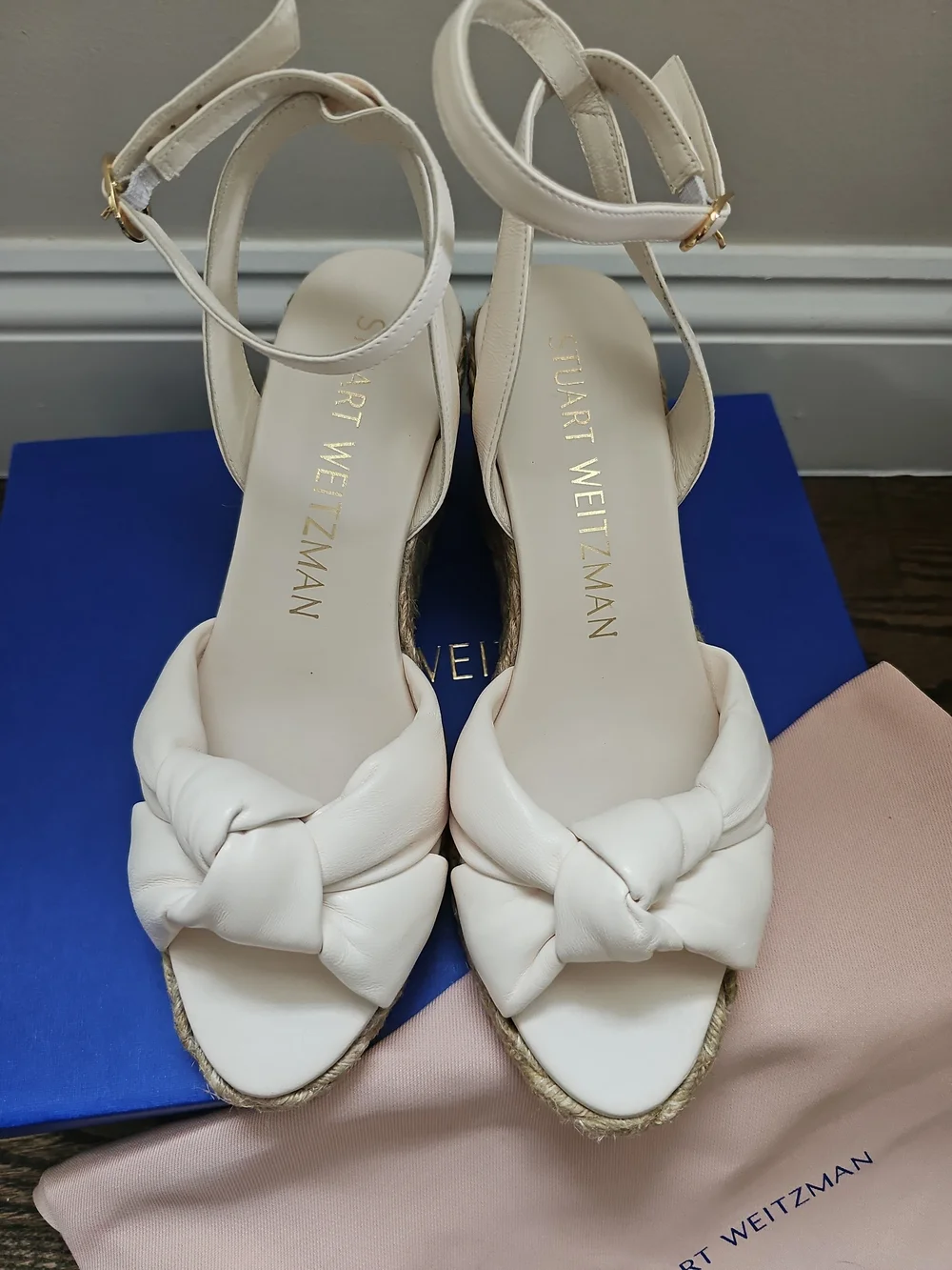 Stuart Weitzman elegant stuart